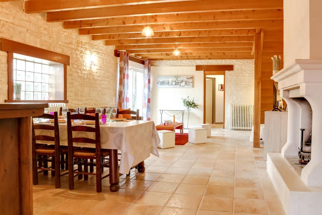 Isida, Maison Spacieuse Avec Terrasse Et Stationnement Caen Bagian luar foto